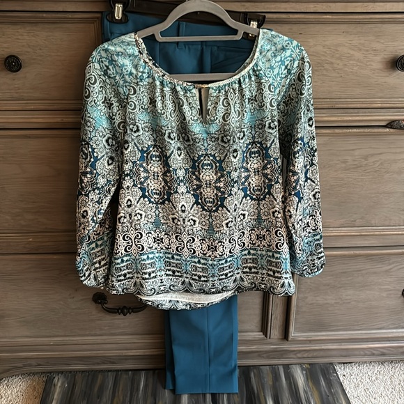 WHBM Slacks - Picture 4 of 8